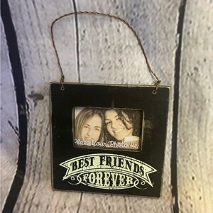 5/$20 ‘Best Friends Forever’ Distressed Black Wooden‎ Mini Hangable Photo Frame